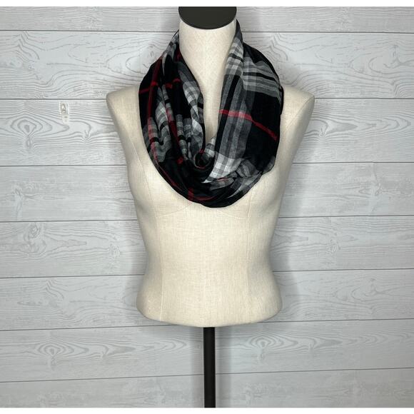 V.Fraas black/white/red plaid infinity scarf - Picture 2 of 4